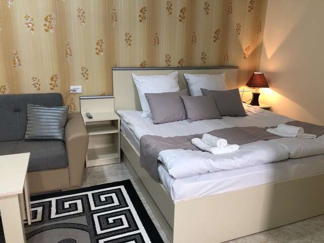 Отели типа «постель и завтрак» Lind Guest House B&B Гюмри-34